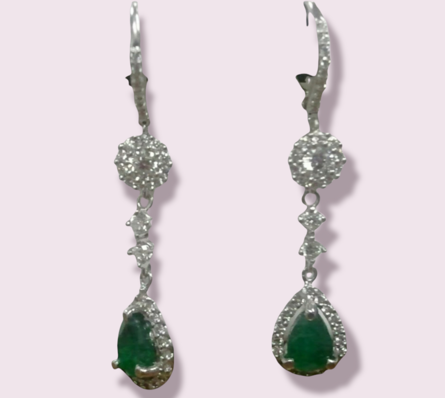 Hanging emerald and diamond earrings