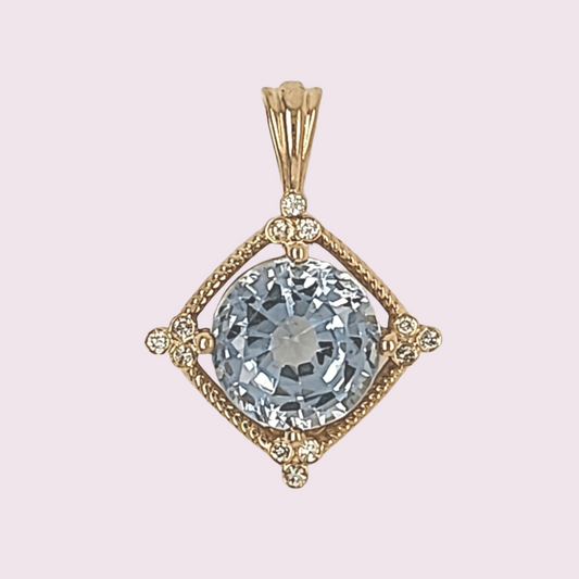 10-Carat Blue Topaz Pendant